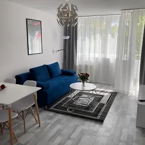 https://apartament-kolobrzeg-78-100-10.kolobrzeghotels.com